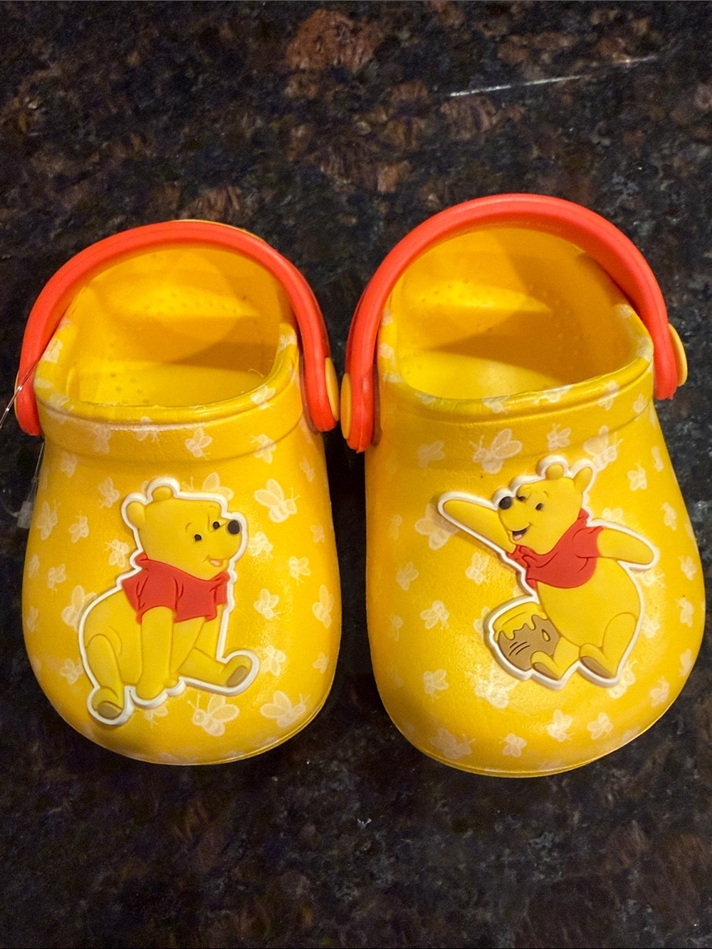 Disney Kids Yellow Winnie the Pooh Clogs with Red Strap